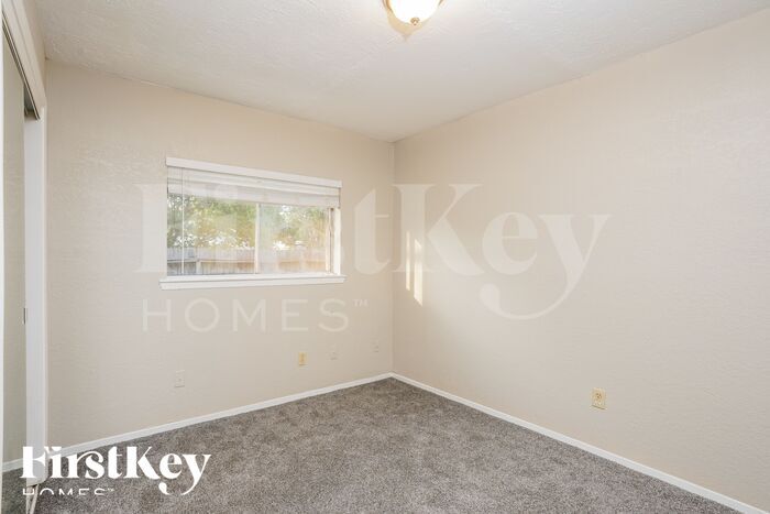 Building Photo - 9614 Pale Star Dr