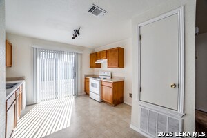 Building Photo - 9734 Crescent Moon