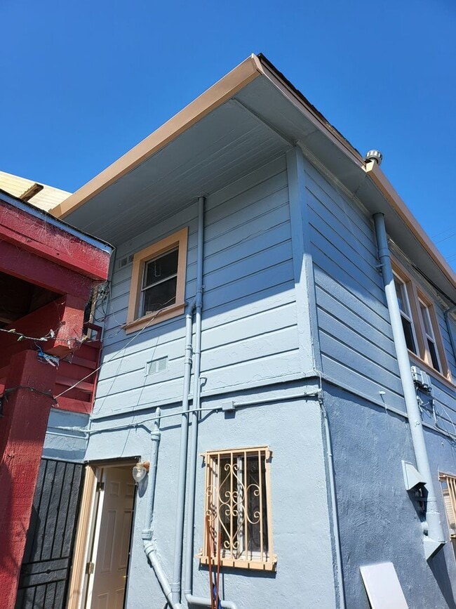 Primary Photo - 400 South St