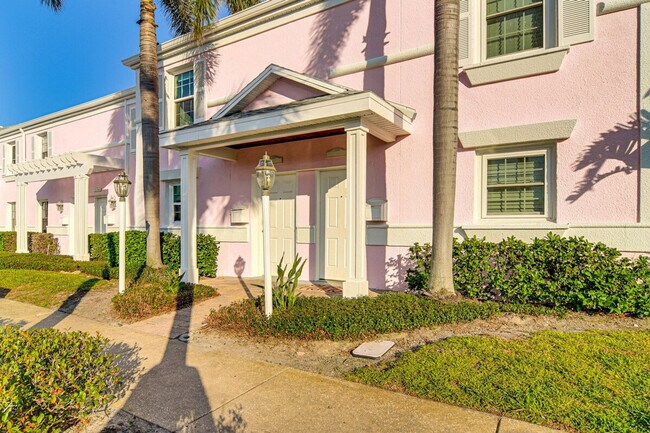 Building Photo - 5172 Coquina Key Dr SE