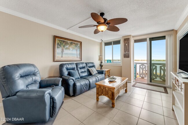 Building Photo - 935 N Halifax Ave