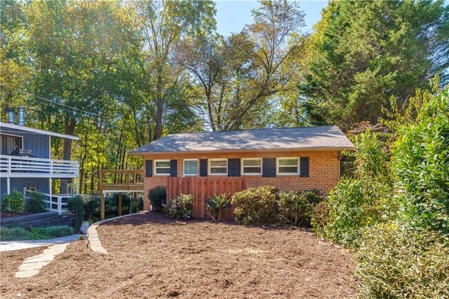 Building Photo - 5580 Williams Shores Dr