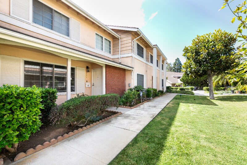 Building Photo - 3500 W Manchester Blvd