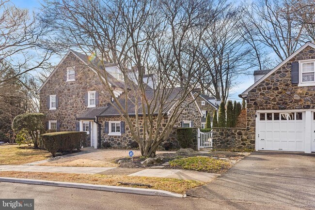 Building Photo - 4407 Whittier Rd