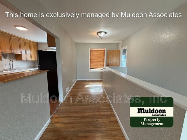 Building Photo - 1105 E Caramillo St