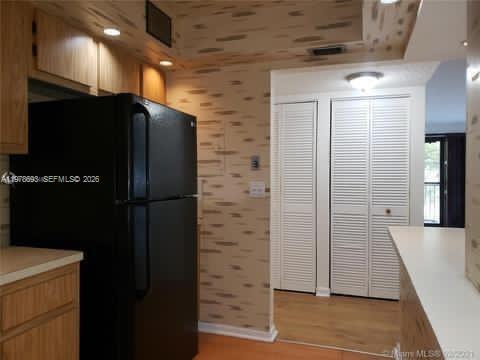 Building Photo - 20860 San Simeon Way