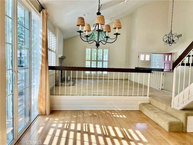 Building Photo - 24822 Via San Fernando