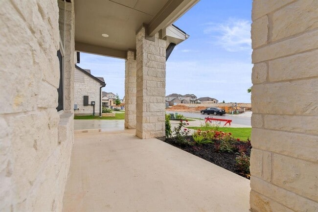 Building Photo - 144 Alicante Ln