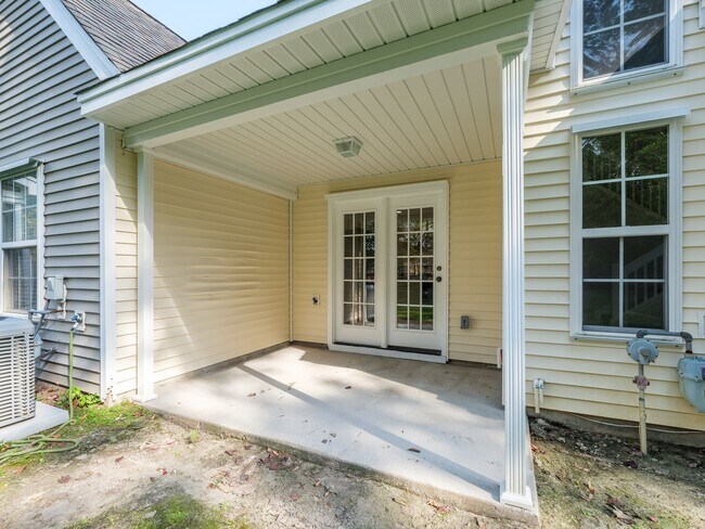 Building Photo - Comfort, Convenience, and Community Living...