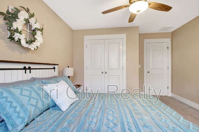 Building Photo - 175 Ridgeway Ct