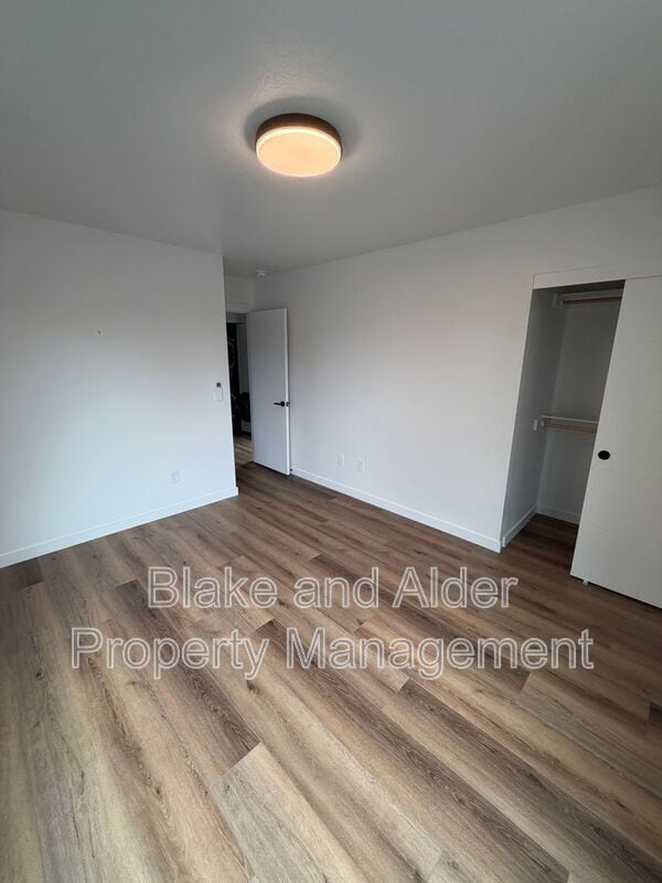 Building Photo - 3522 NE 44th Ave