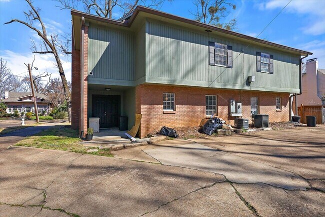 Building Photo - 1001/1003 Euclid Ave