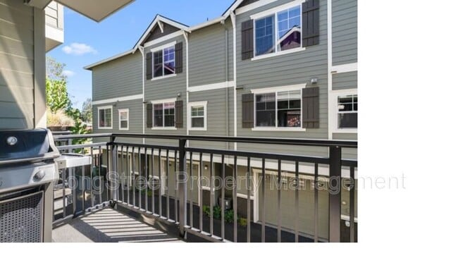Building Photo - 3058 SE 50th Ave