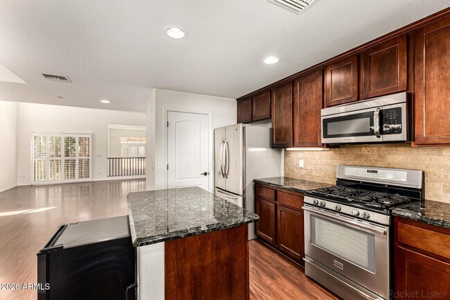 Building Photo - 6940 E Cochise Rd