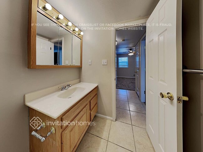 Building Photo - 356 S 33rd Ave