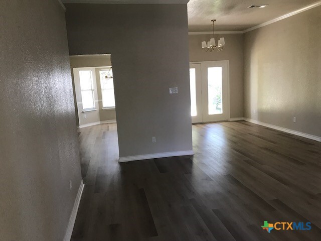 Building Photo - 4707 Oxford Dr