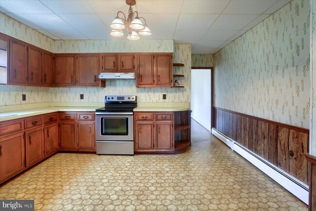 Building Photo - 117 3rd St