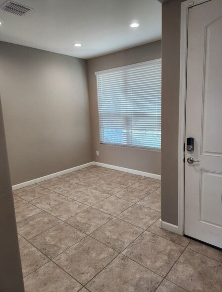 Dining room - 38221 W San Ildefanso Ave