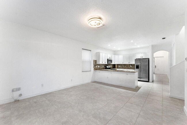 Building Photo - 3841 Aspen Leaf Dr