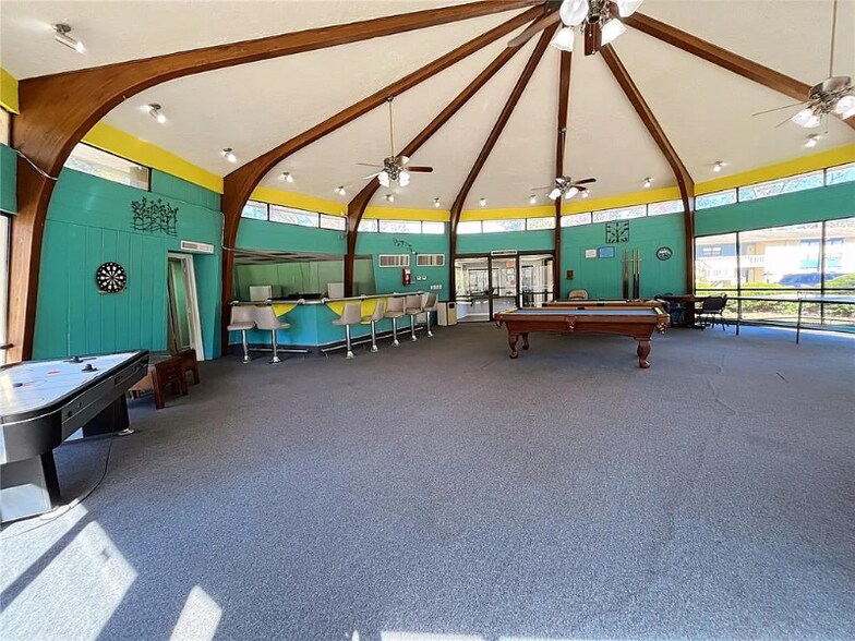 Building Photo - 2811 SW Archer Rd