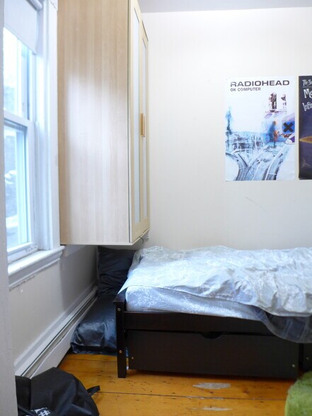 Building Photo - 1578 Tremont St