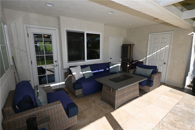 Building Photo - 28132 Via Chocano