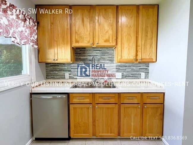 Building Photo - 12905 SW Walker Rd