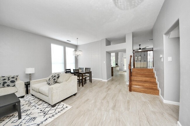 Building Photo - 20922 Whitevine Way