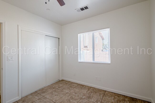 Building Photo - 703 N Street