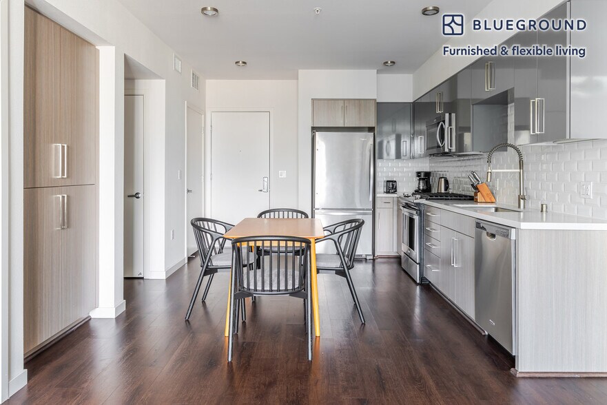 Building Photo - 650 E Capitol Ave