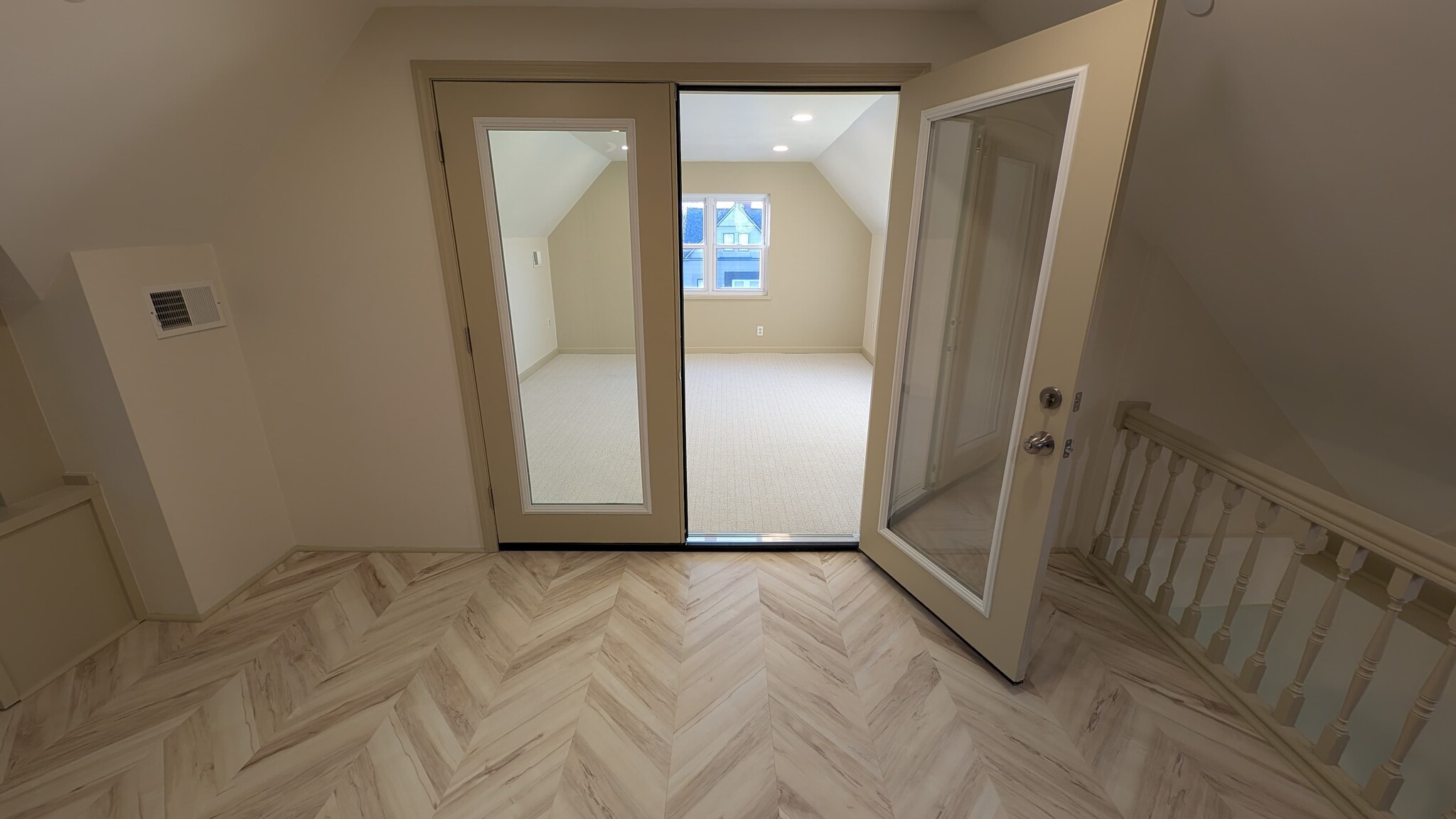 3rd floor bedroom 1 - 347 Spahr St