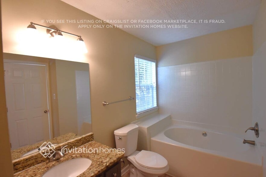 Building Photo - 65 Rosebud Ln