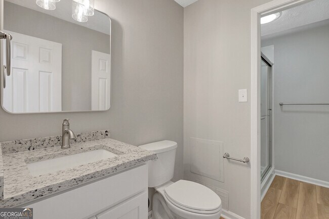Building Photo - 115 Belle Dr