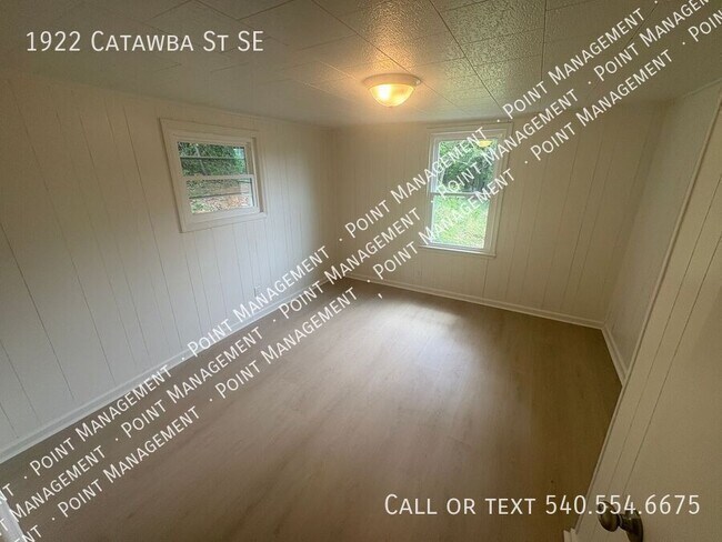 Building Photo - 1922 Catawba St SE
