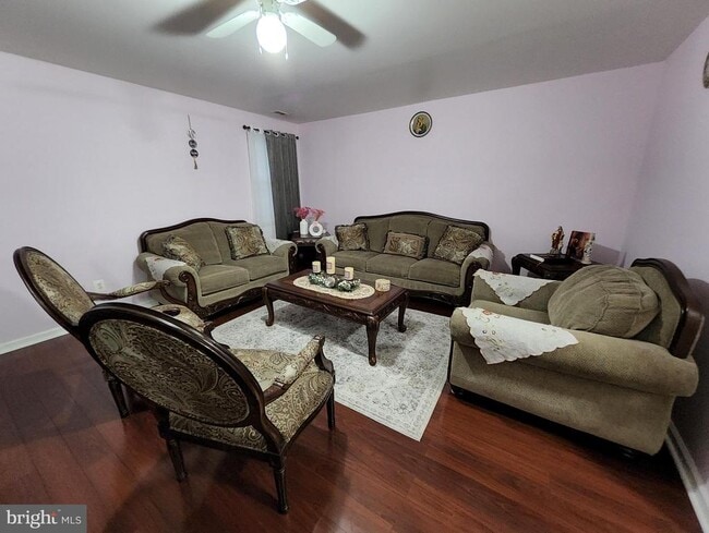 Building Photo - 2 Adam Ct