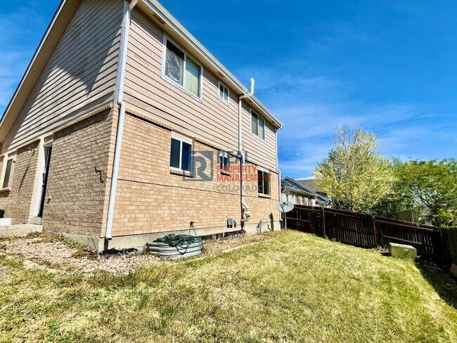 Building Photo - 12200 Monaco Dr