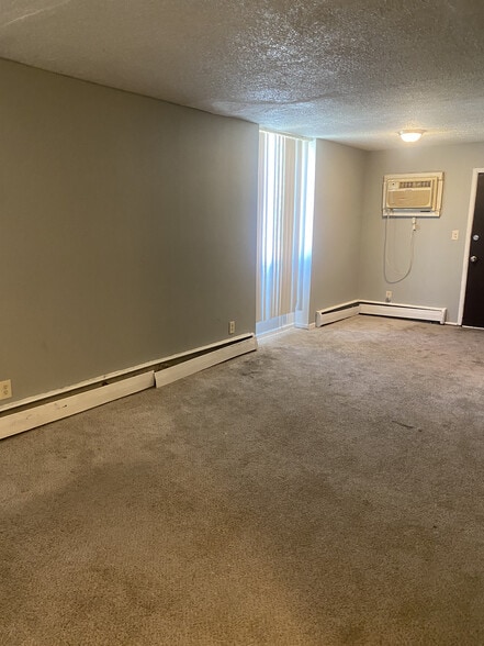 Building Photo - River Park