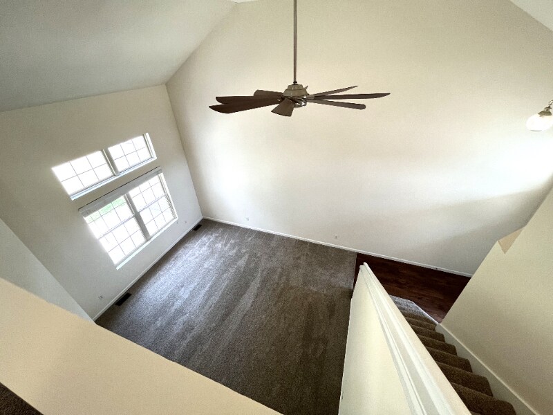 Building Photo - 1208 E Jeffery Dr