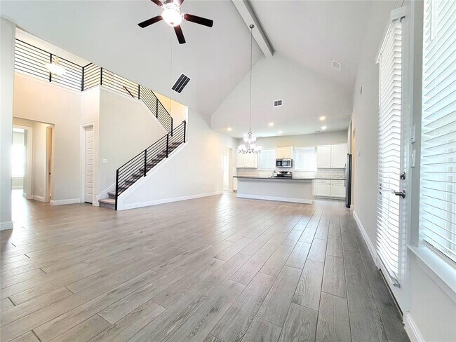 Building Photo - 601 C-Bar Ranch Trl