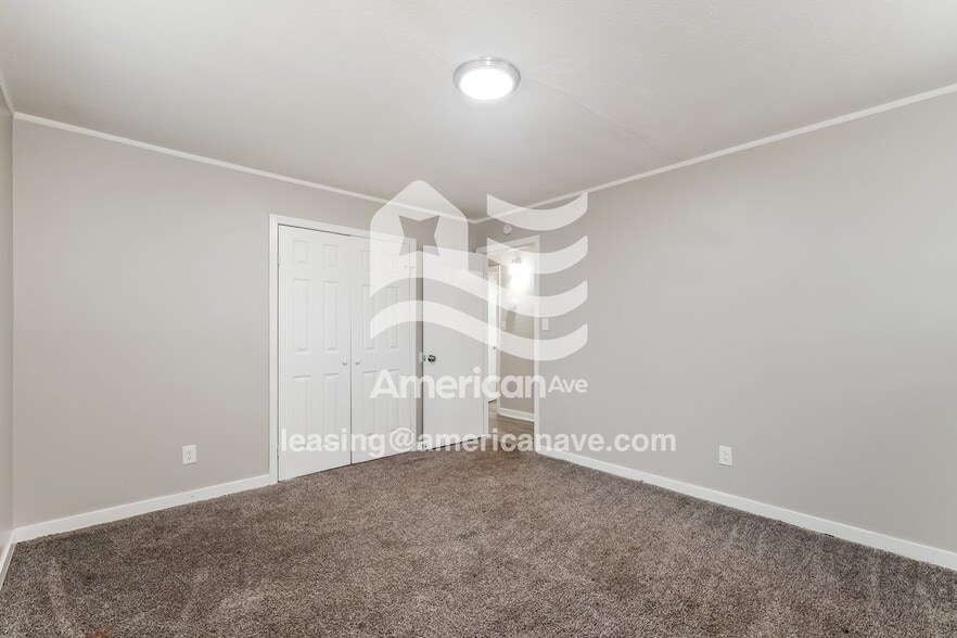 Building Photo - 1540 Maria Dr