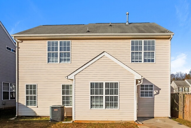 Building Photo - 5713 Henderson Oaks Dr