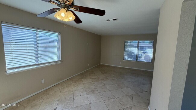 Building Photo - 4624 W Chicago St