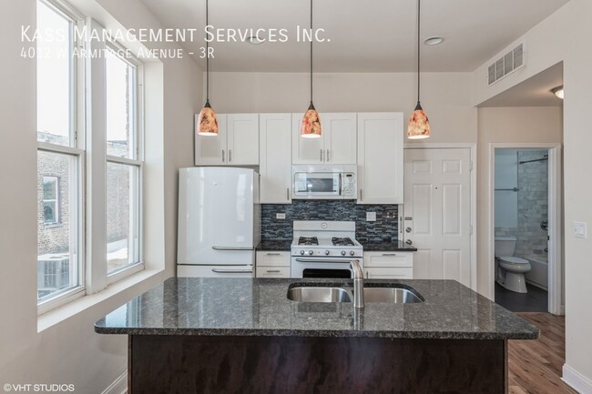 Primary Photo - 4012 W Armitage Ave