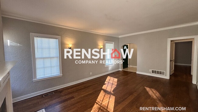 Building Photo - 2377 Jackson Ave