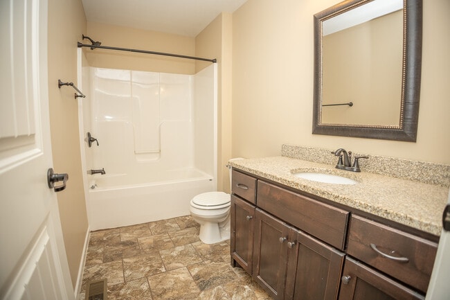 Building Photo - 4055 Westminister Dr