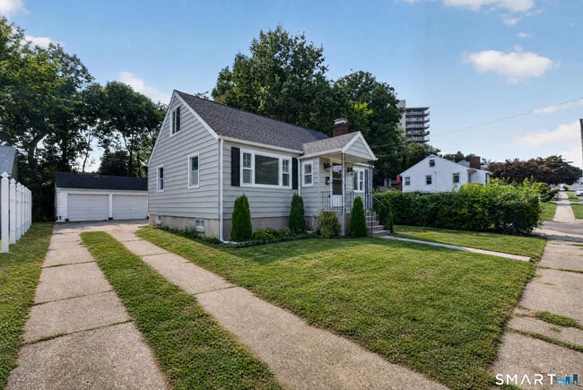 Building Photo - 11 Stratfield Pl