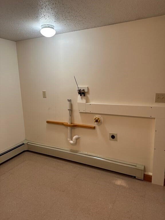 Building Photo - 32 Draper Ave