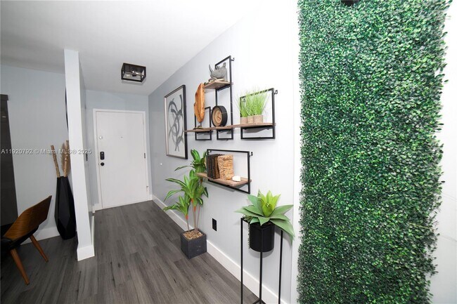 Building Photo - 200 178th Dr