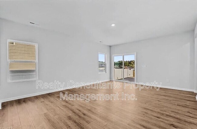 Building Photo - 534 Raspberry Hl Dr