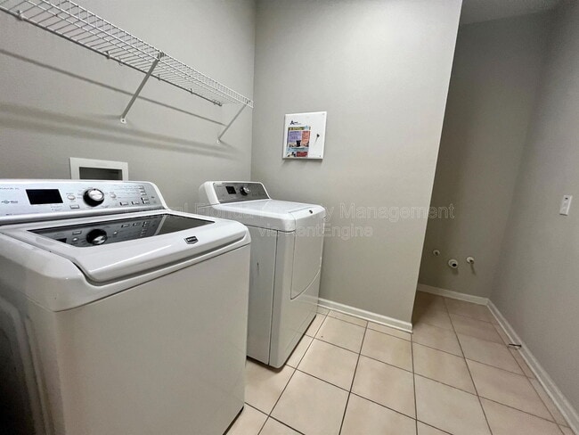 Building Photo - 342 Fern Lake Dr